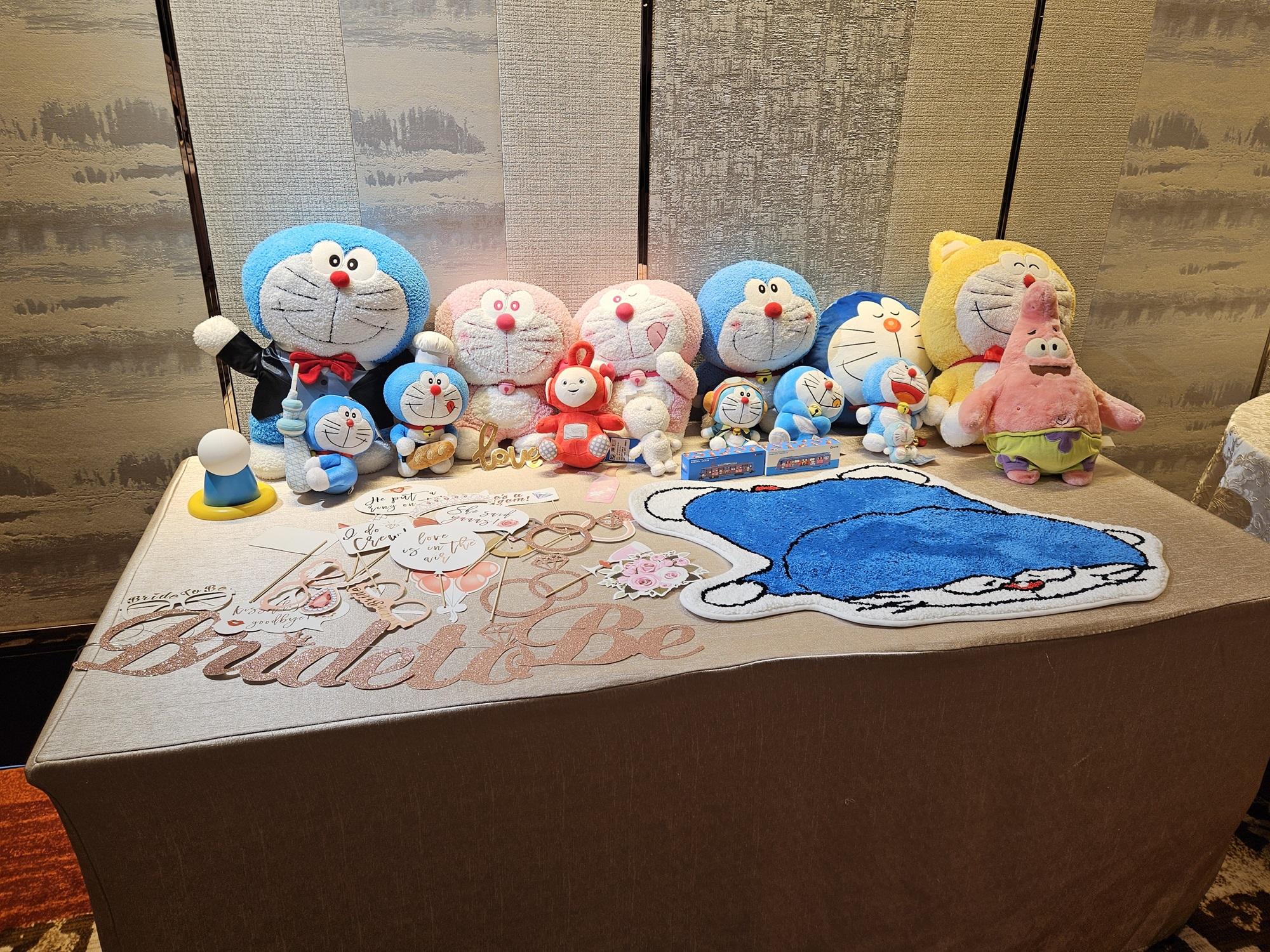 婚禮會場設多啦A夢打卡位。