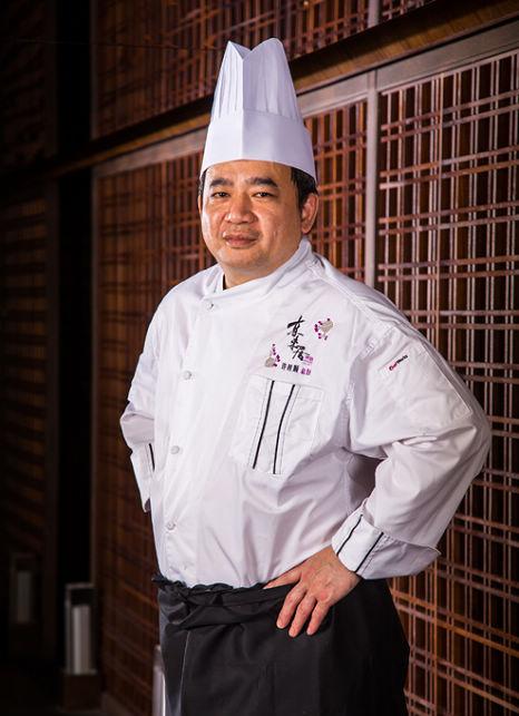 大廚許桂順師傅效力東來居時期,曾獲台北晶華酒店邀請來台灣獻技,不少台灣傳媒大肆報導。(圖片來源:台北晶華酒店)