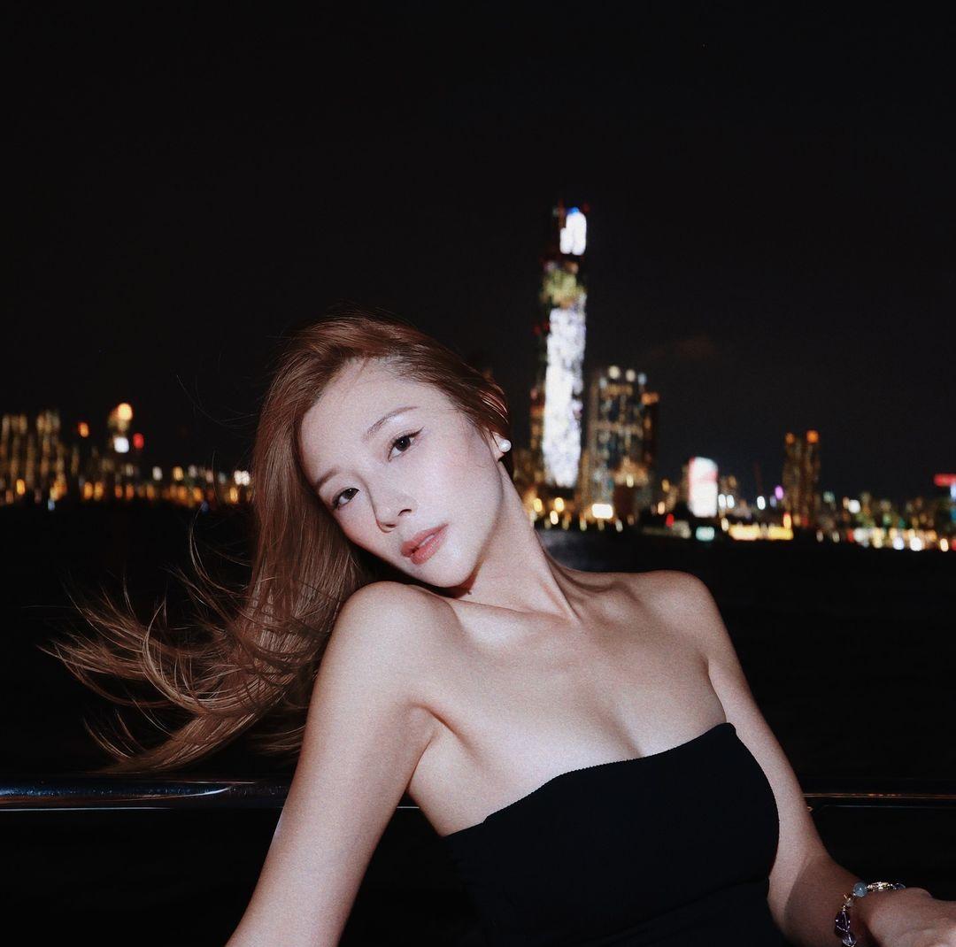 梁允瑜分享多張性感水着照