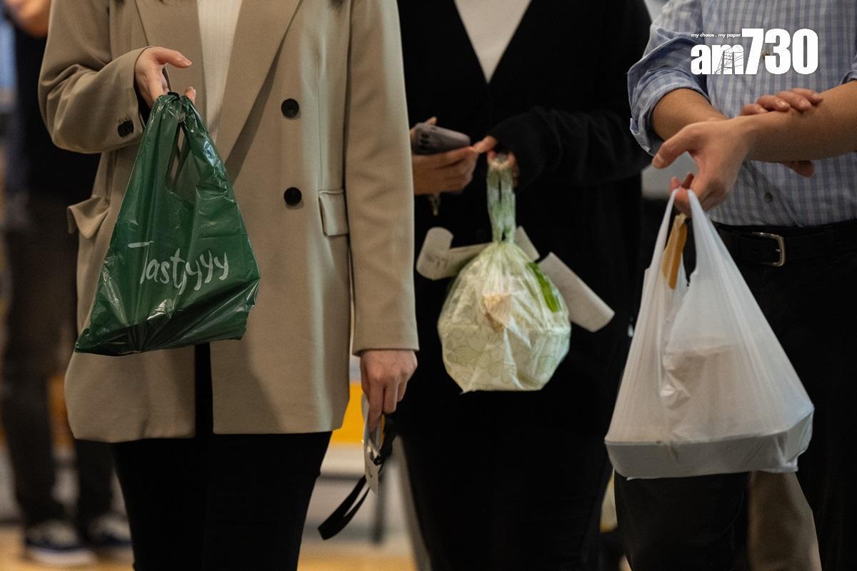 環保團體批評「走塑」政策變成轉用即棄紙或木產品,未能減輕堆填區壓力。(資料圖片)