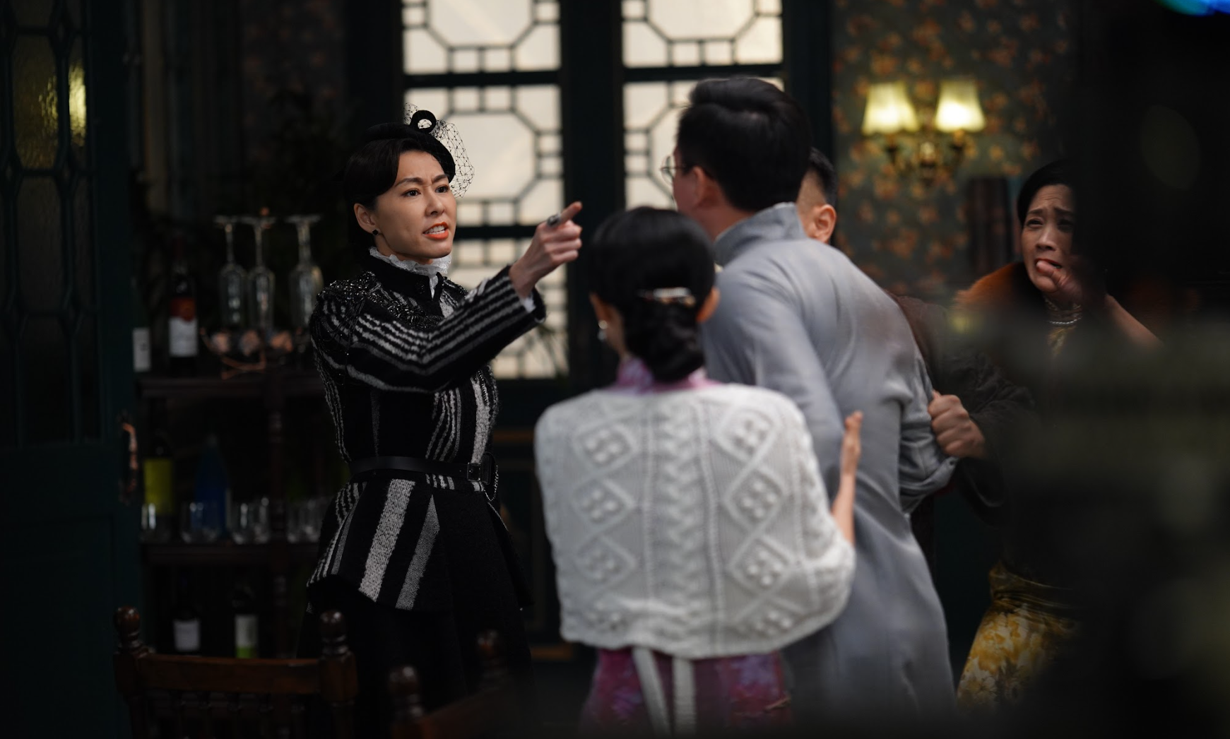 呢幕與外甥對壘戲,觀眾都睇得好投入過癮。