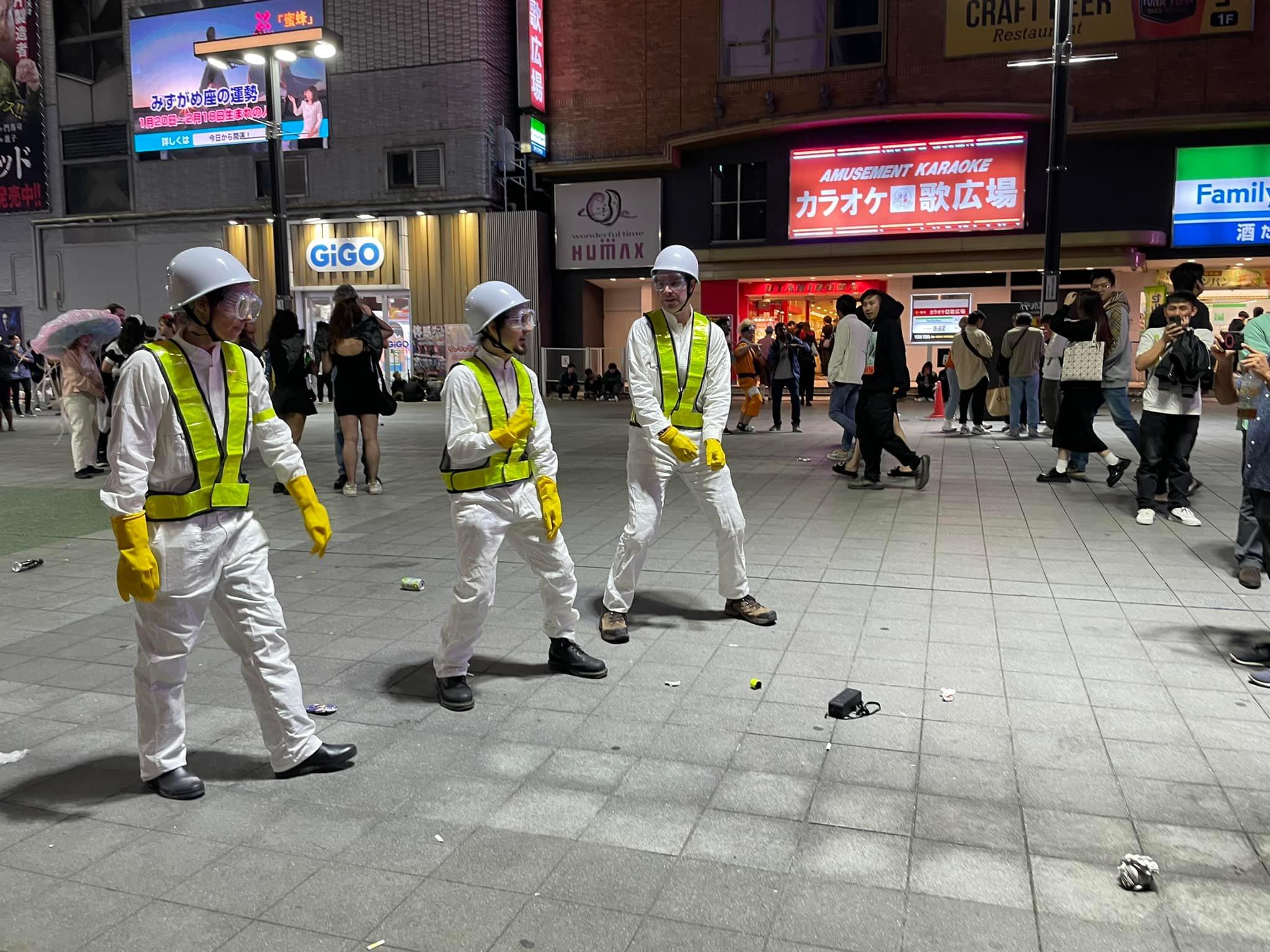 去年萬聖節期間歌舞伎町仍有不少人裝扮過節。(《am730》攝)