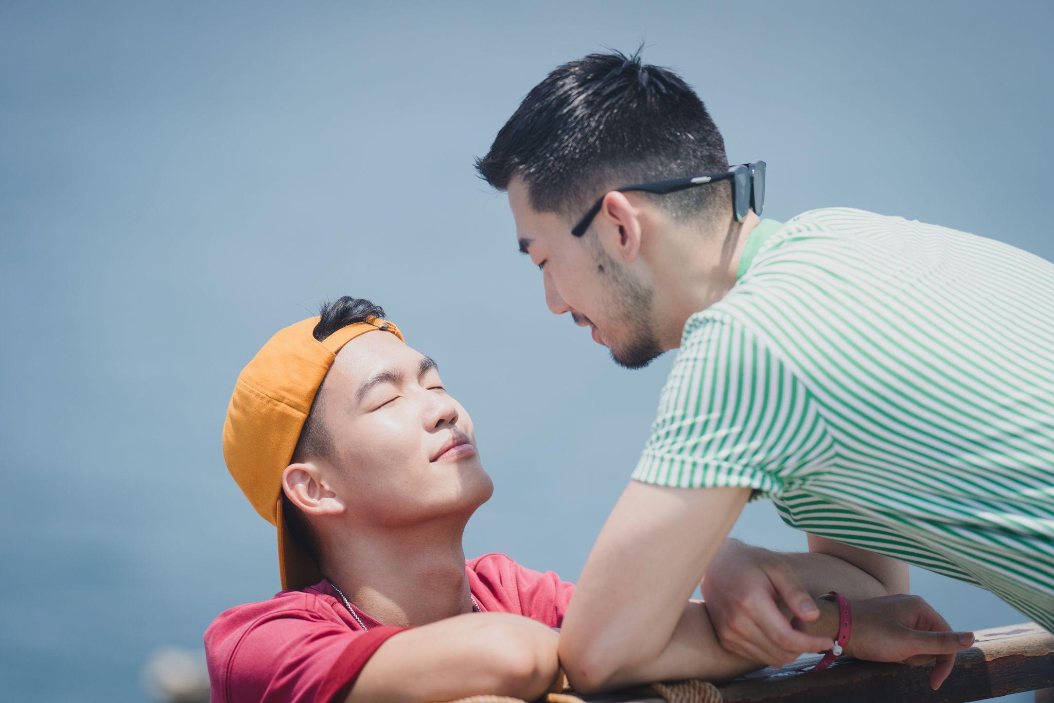 一條心的Tyler毫無懸念地選擇了Kurt。