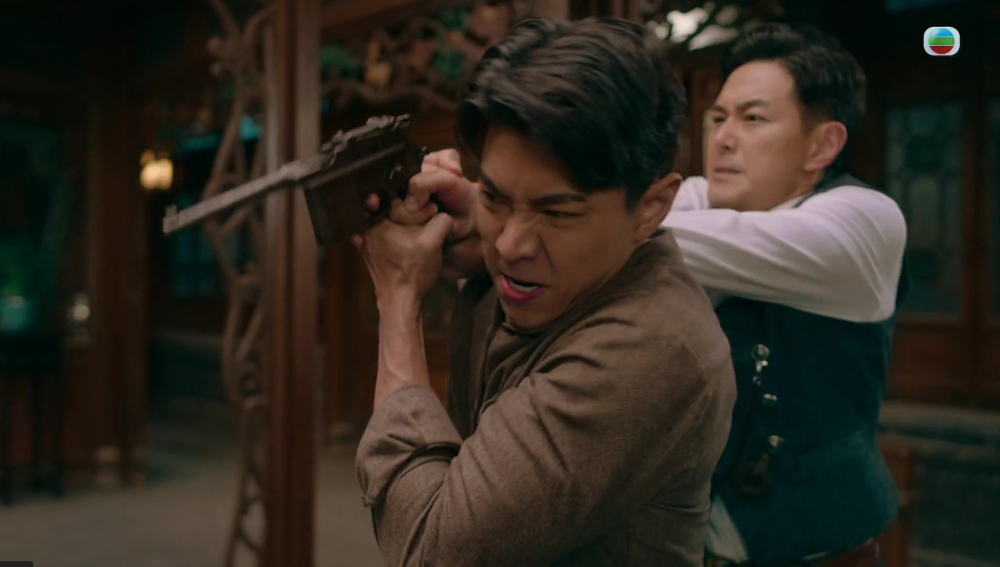 呢啲咁精彩嘅埋身肉搏戲,之後陸續有嚟。