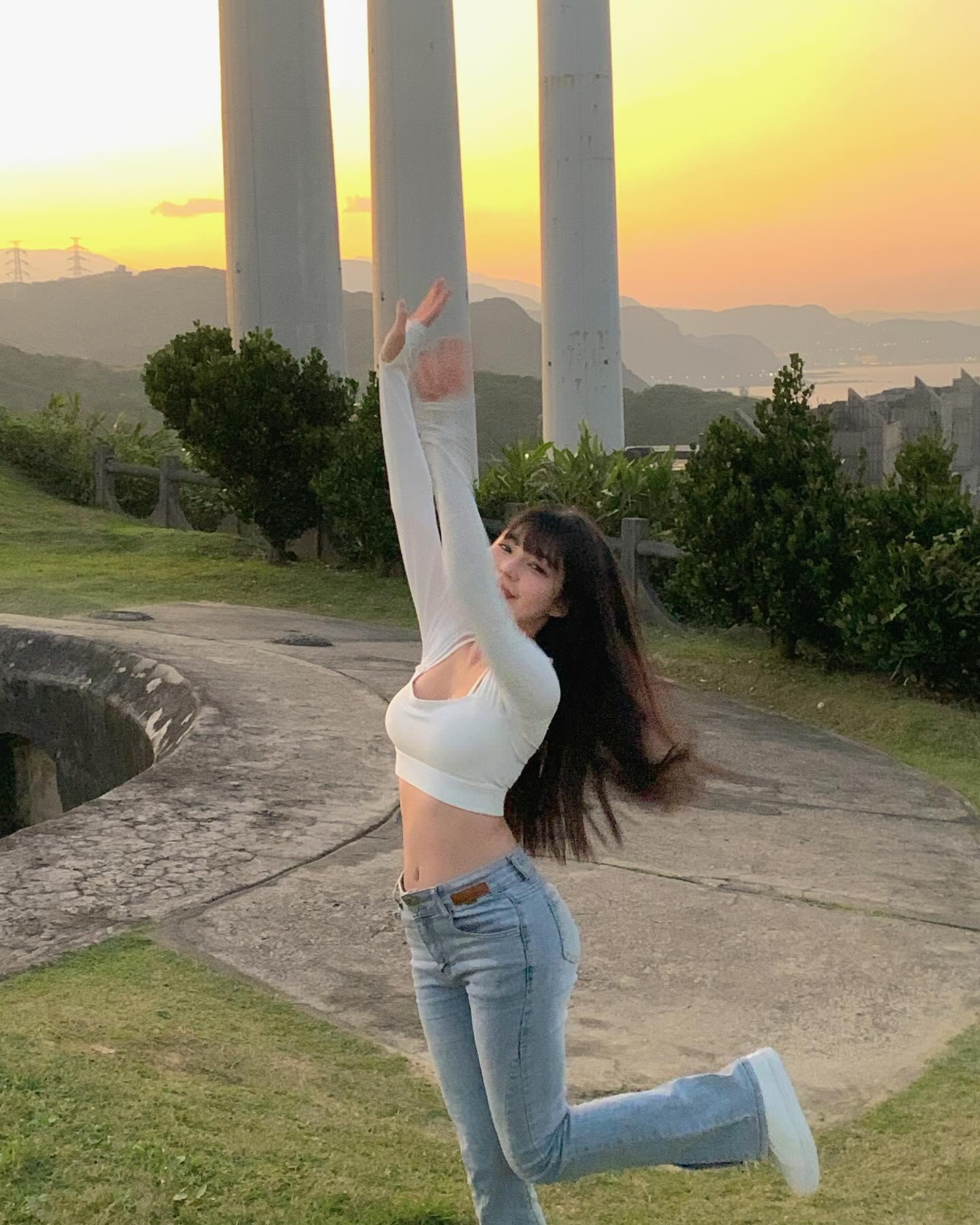 台灣網紅許悅在threads道歉,獲3400萬個Likes及1500個留言。