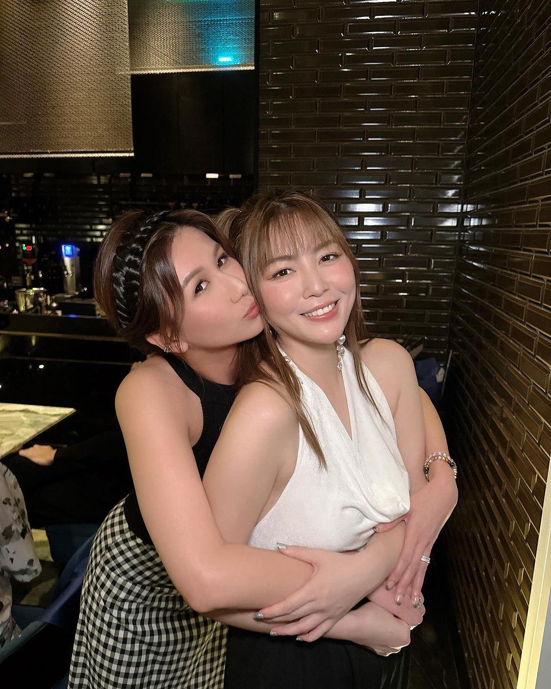 阮兒與尹詩沛在《金宵大廈》中扮演一對戀人,現實中她們感情非常好。