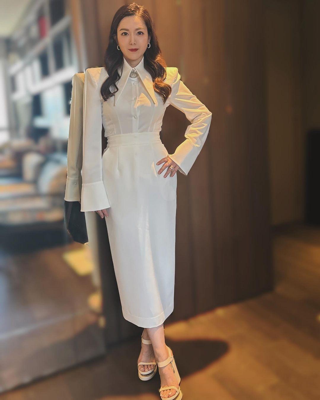 苟芸慧現身圈中好友黎瑞恩的演唱會。