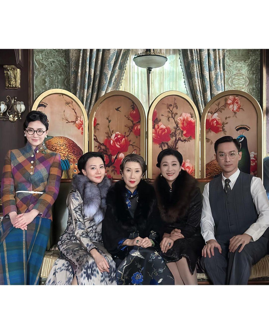 邵初首部劇集是《巾幗梟雄之懸崖》,表現不錯。