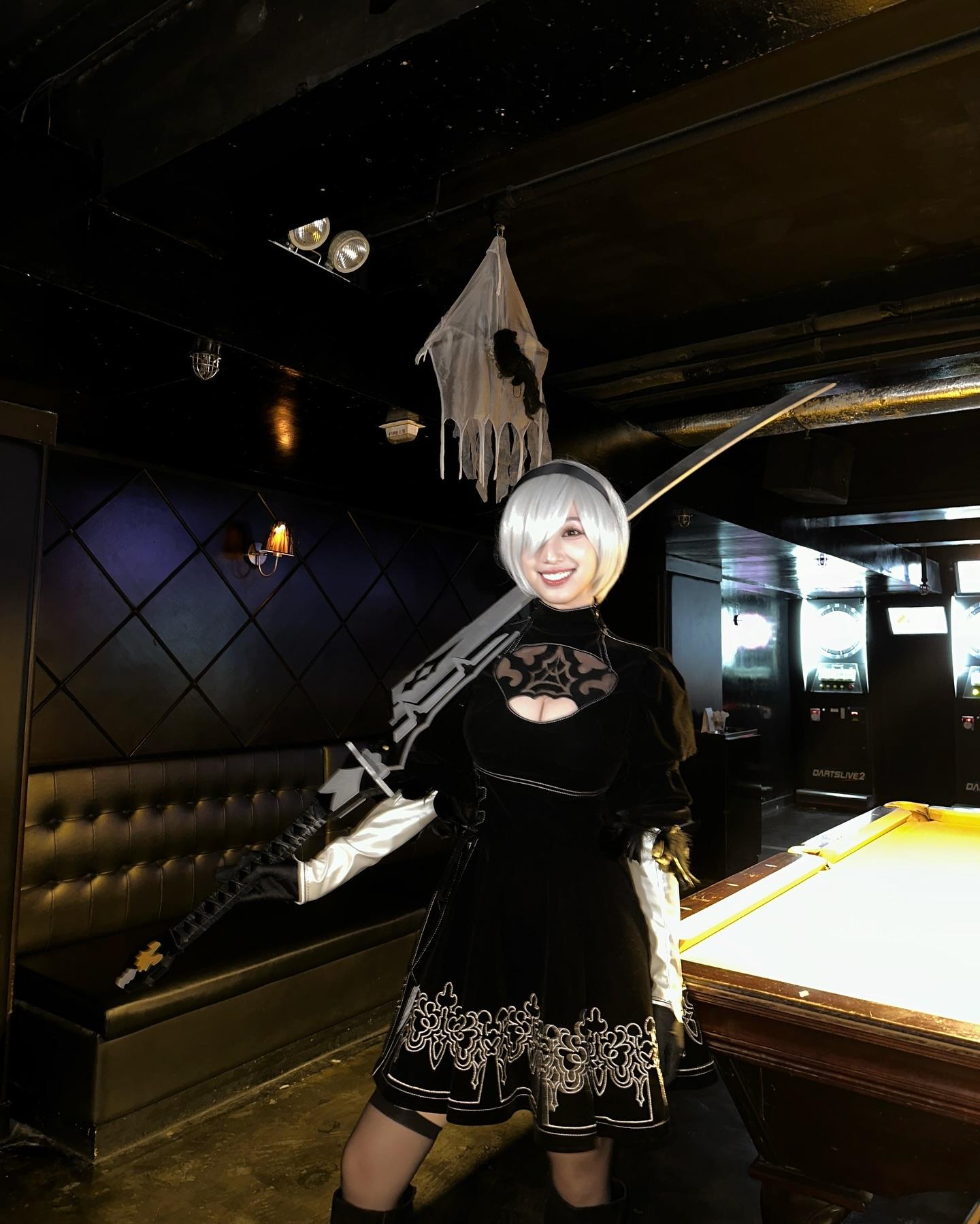 海兒的萬聖節打扮非常養眼。