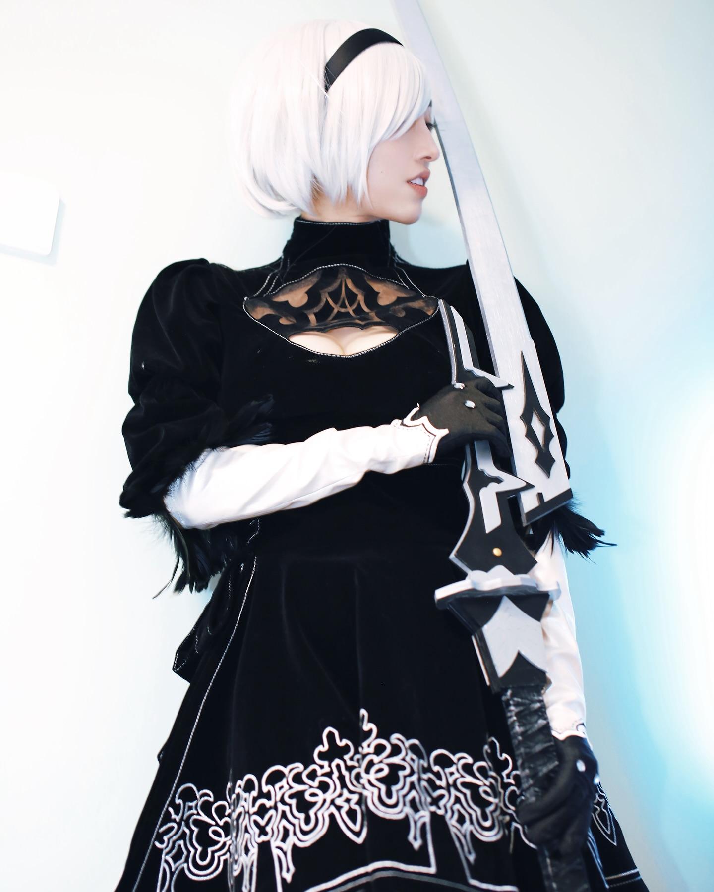 海兒的萬聖節打扮非常養眼。