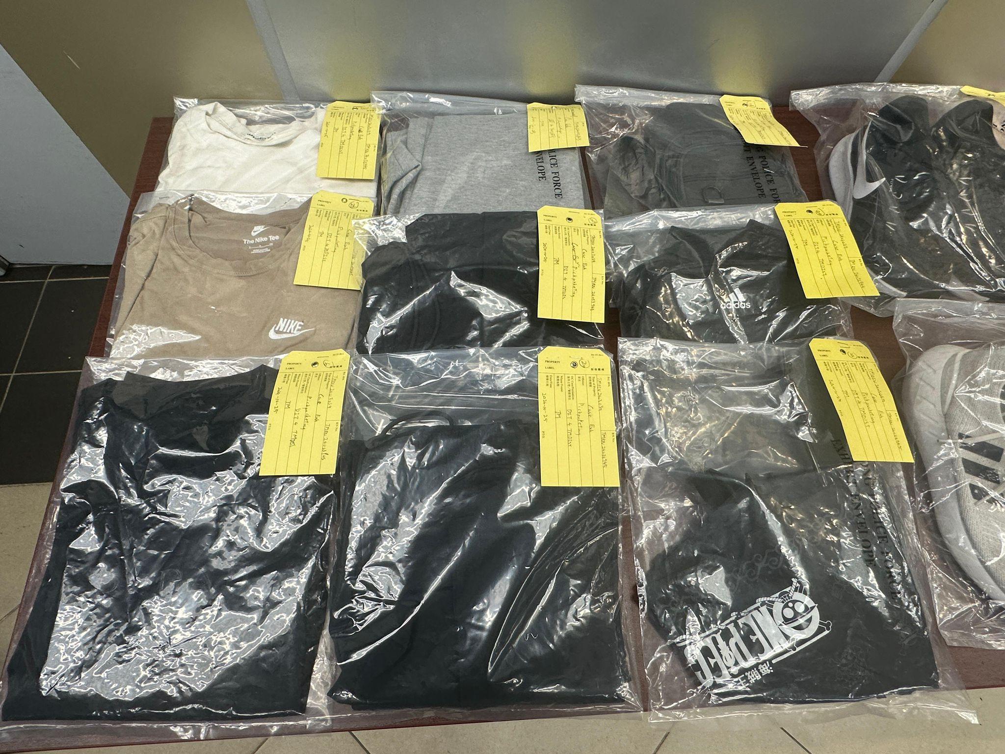 警方破獲一個扒竊集團,上周五(25日)在荃灣區一酒店拘捕3名內地男子,涉嫌與屯門及將軍澳的5宗扒竊案有關,其中2人為非法入境者,另外一人持雙程證。