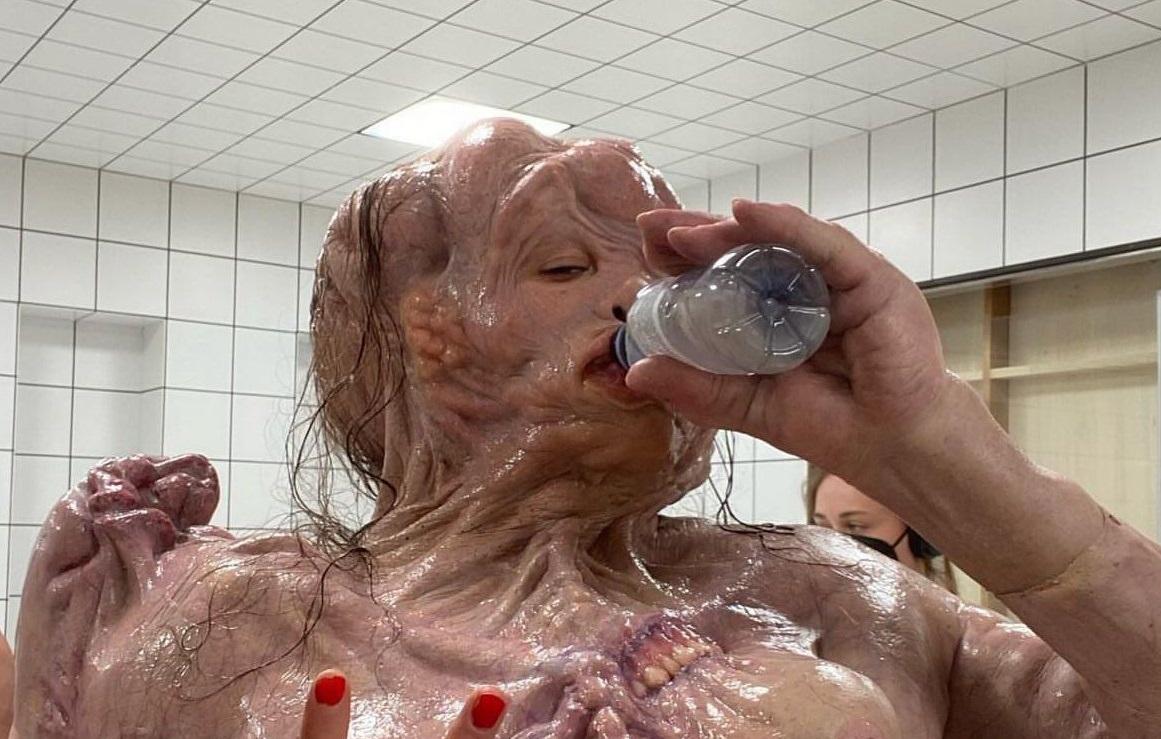 《完美物質》的特技化妝令人嘆為觀止。