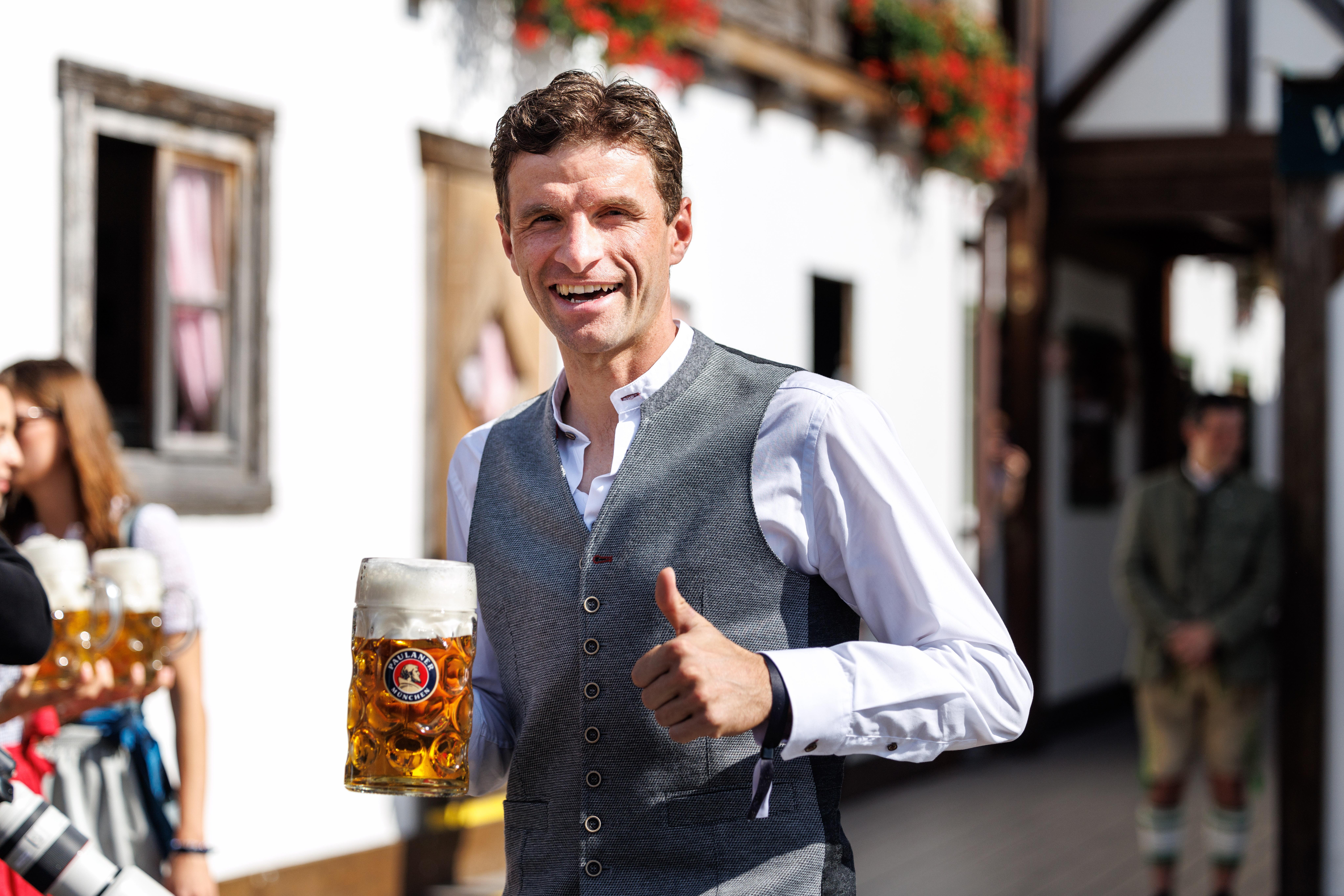 十大最受歡迎足球員|梅拿列第6。