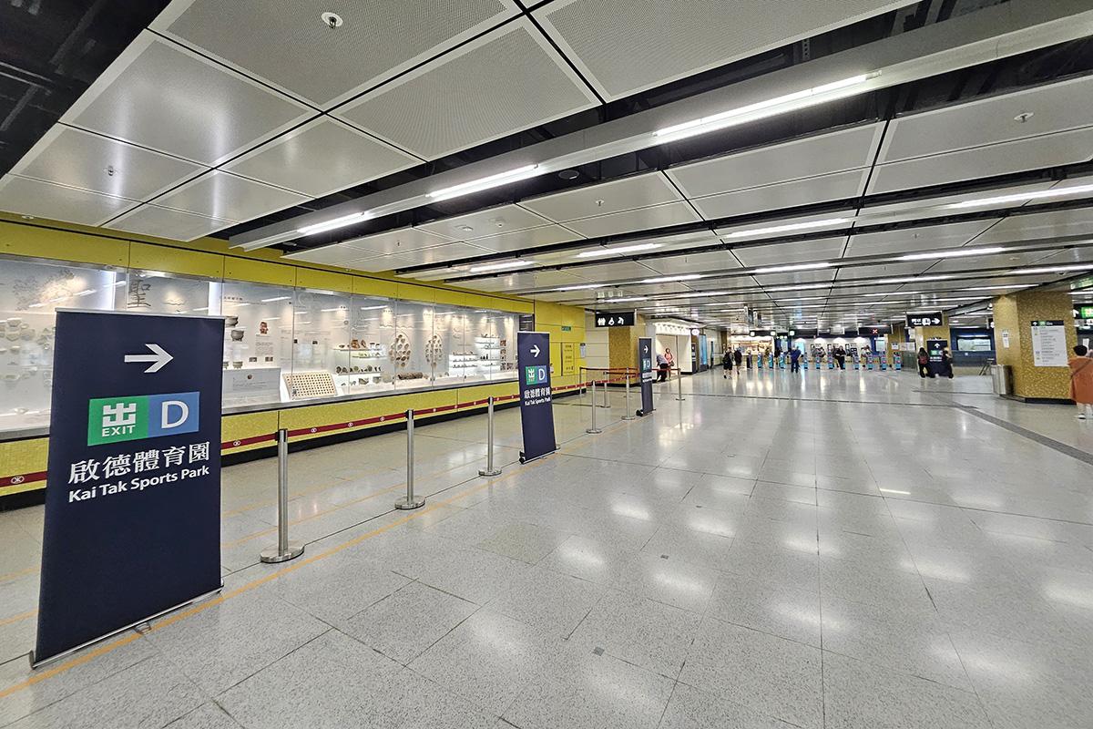 港鐵已在接近啟德體育園的兩個車站增設大量指示,圖為宋皇臺站。(港鐵提供)