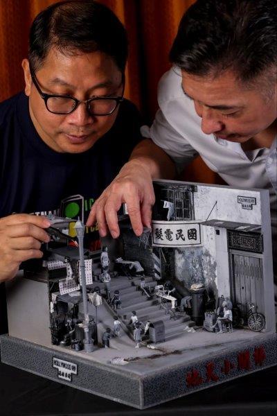 這雙手雖然小,說好香港毅力大。