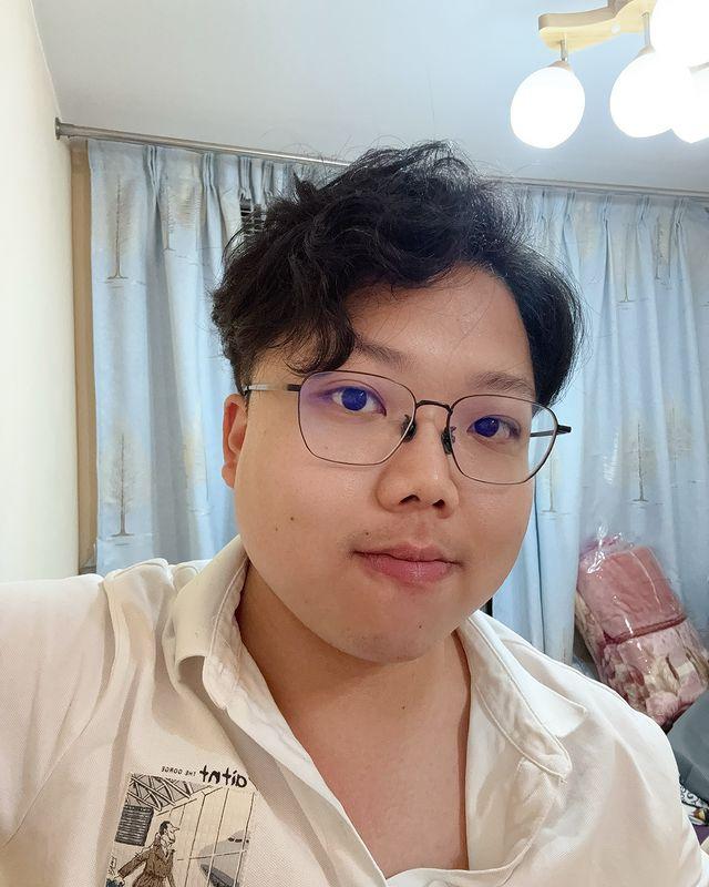 黃先生成為網民討論的新焦點