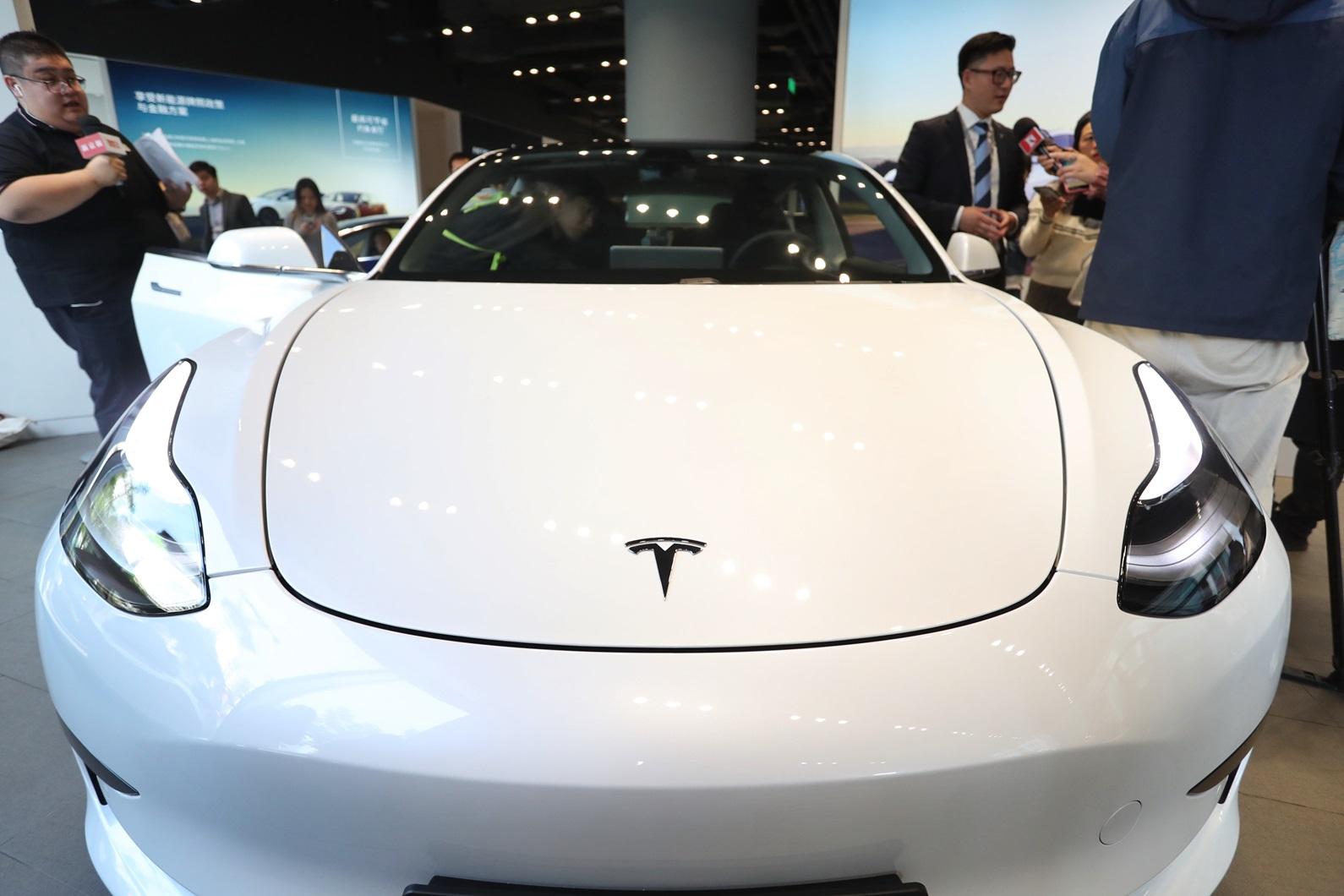 Tesla上季電動車交付稍遜預期 股價曾插水6%