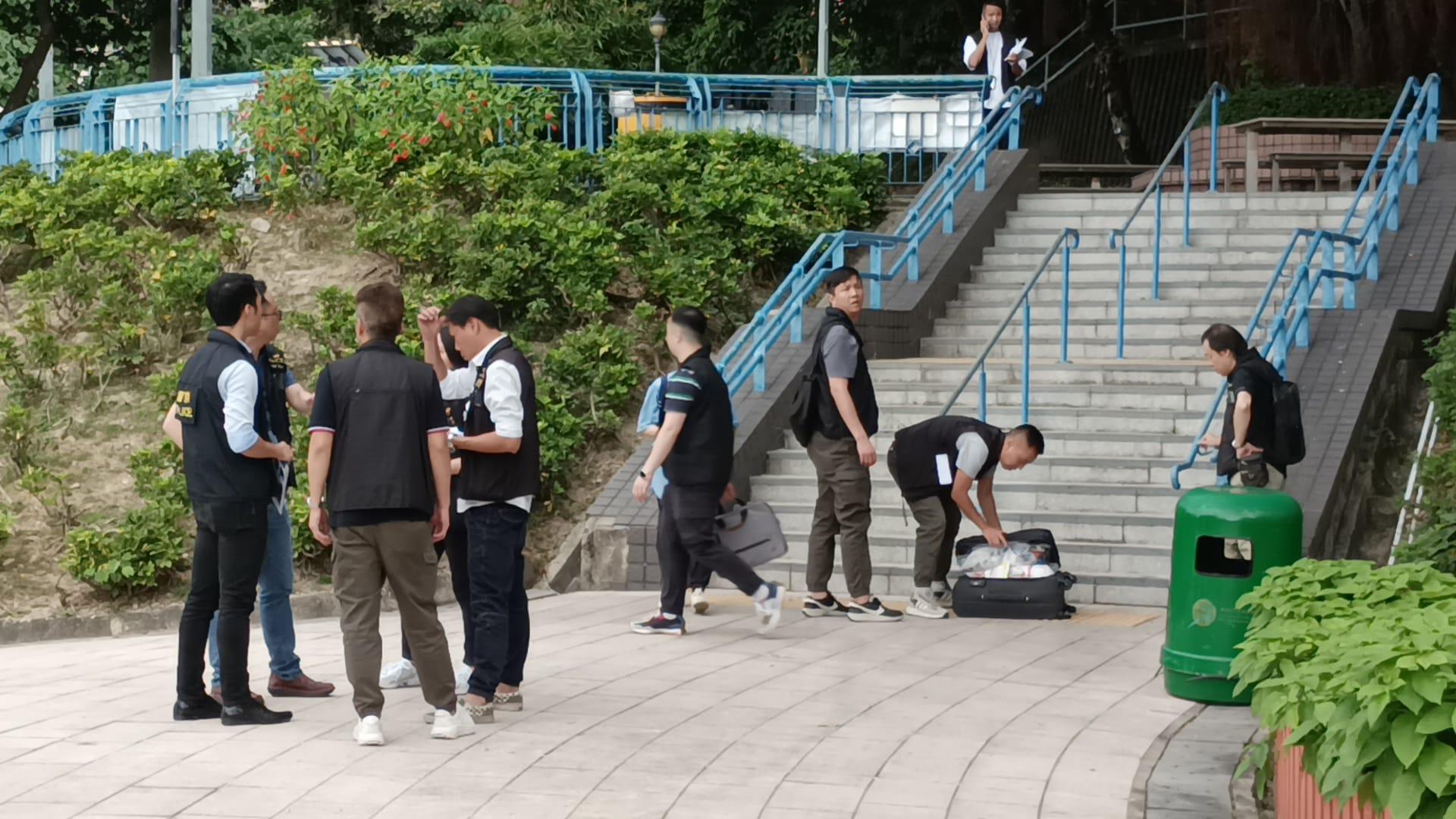 瀑布灣女屍案|大批重案組探員及軍裝警員重返瀑布灣公園調查