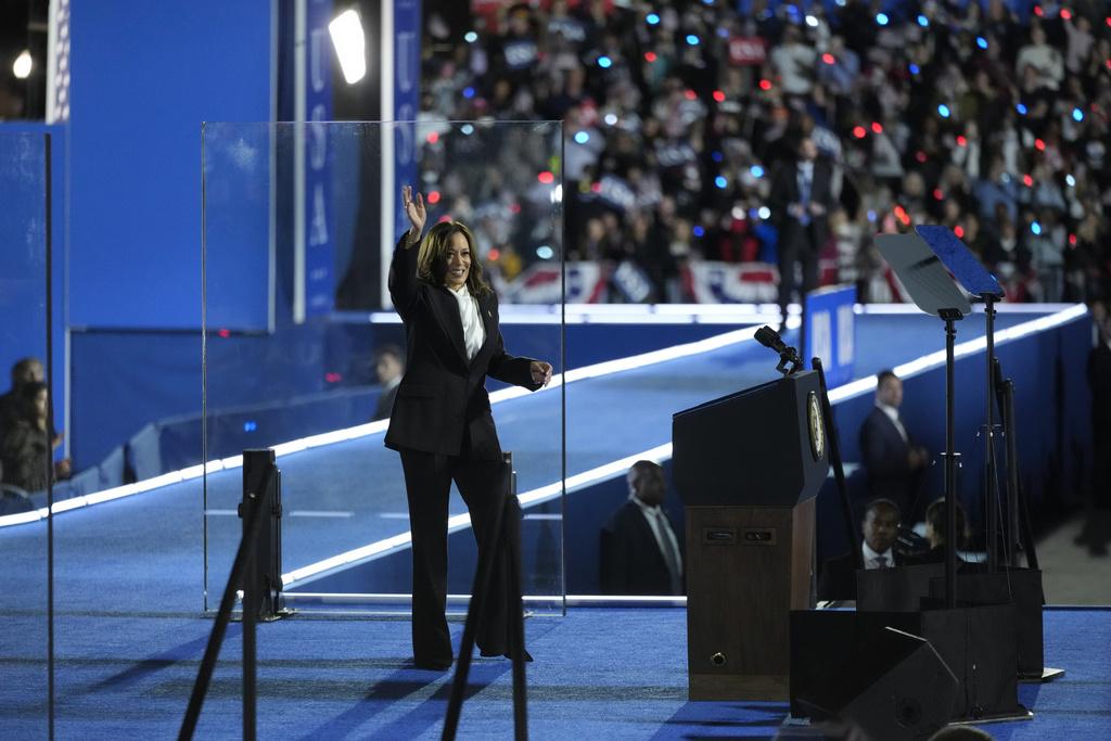 賀錦麗周二在華盛頓舉行大型造勢集會。(美聯社)