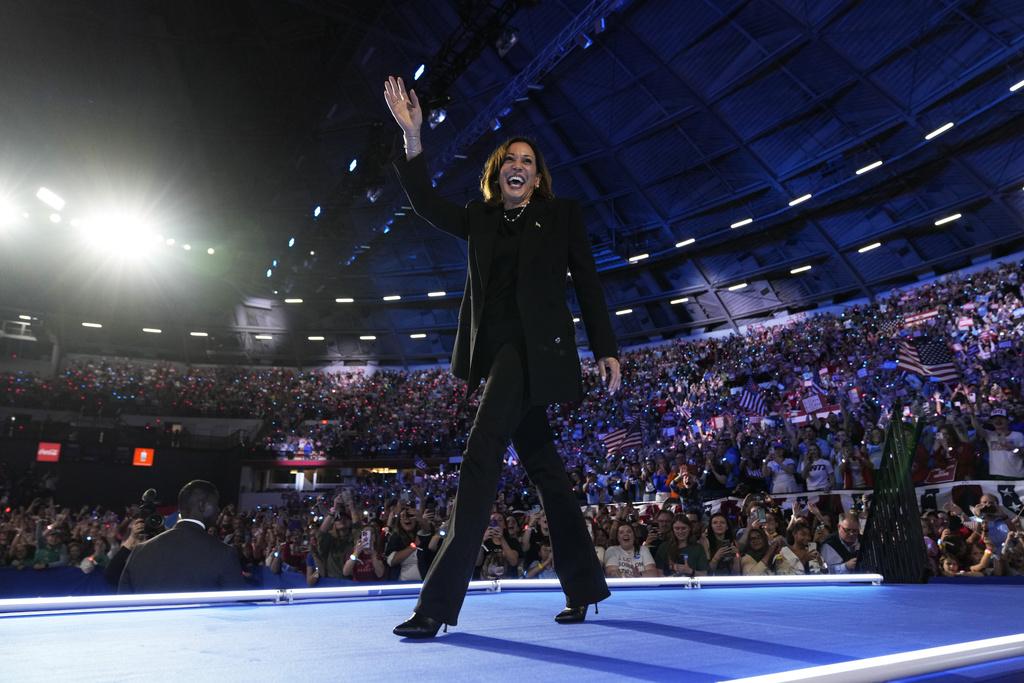 賀錦麗周三同樣在威斯康辛州舉行造勢集會。(美聯社)