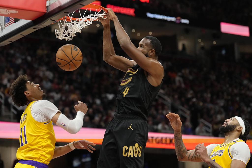 湖人110:134大敗給騎士。(美聯社)