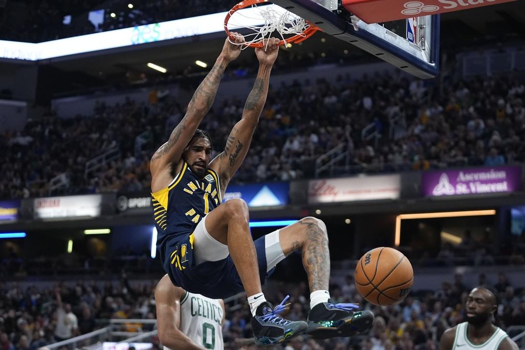 溜馬加時135:132擊敗塞爾特人。(美聯社)