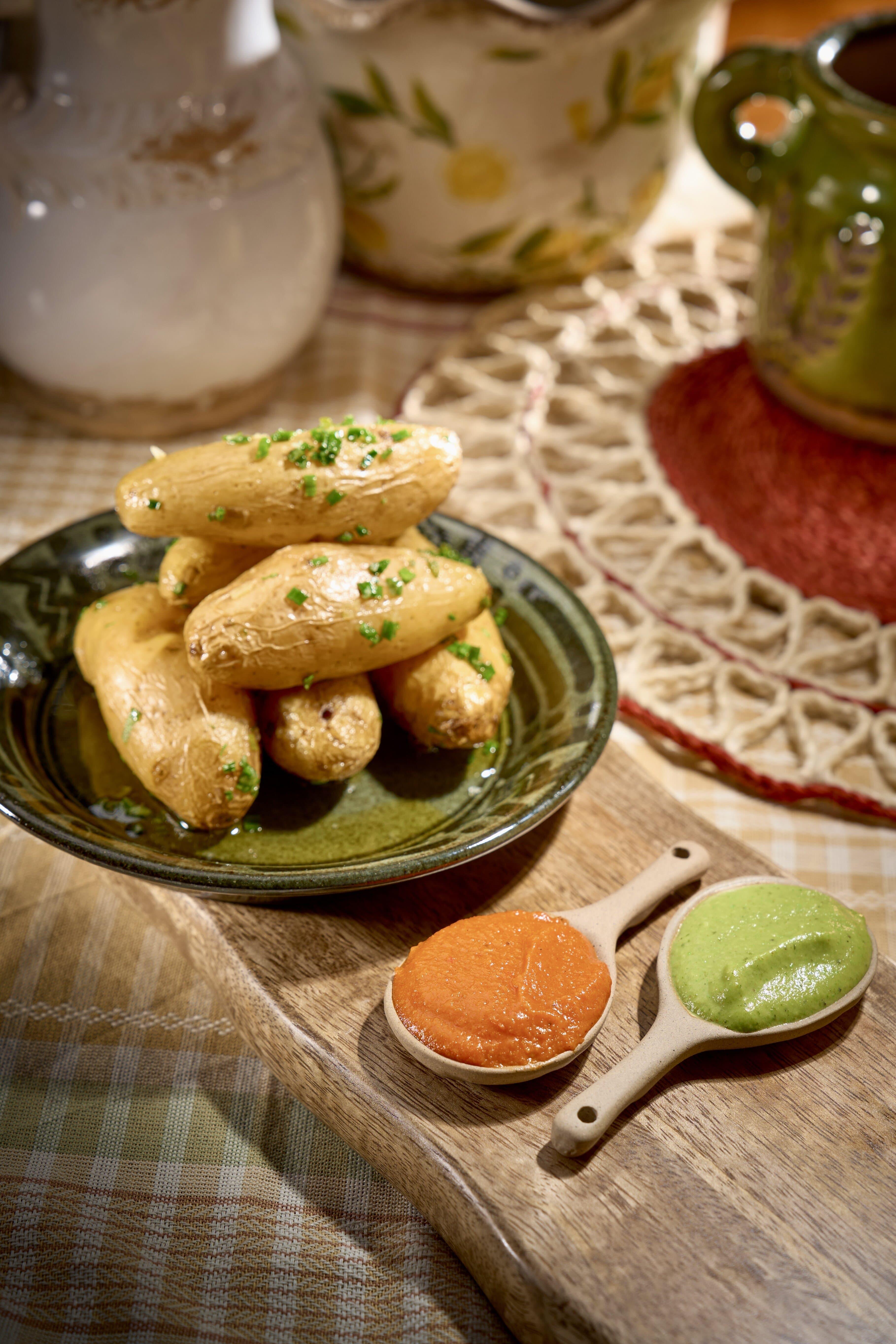 加納利群島皺紋馬鈴薯配雙色傳統辣醬 $118