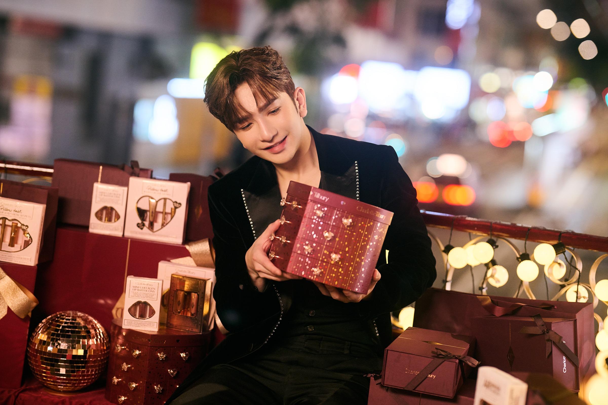 聖誕倒數月曆2024|CHARLOTTE TILBURY CHARLOTTE'S BEAUTY TREASURE CHEST OF LOVE 閃鑽心願魔法寶盒 $1,830