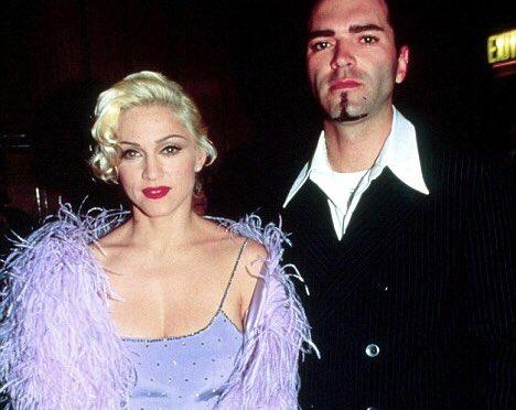 Christopher對Madonna事業的初期發展,有著很大的影響。