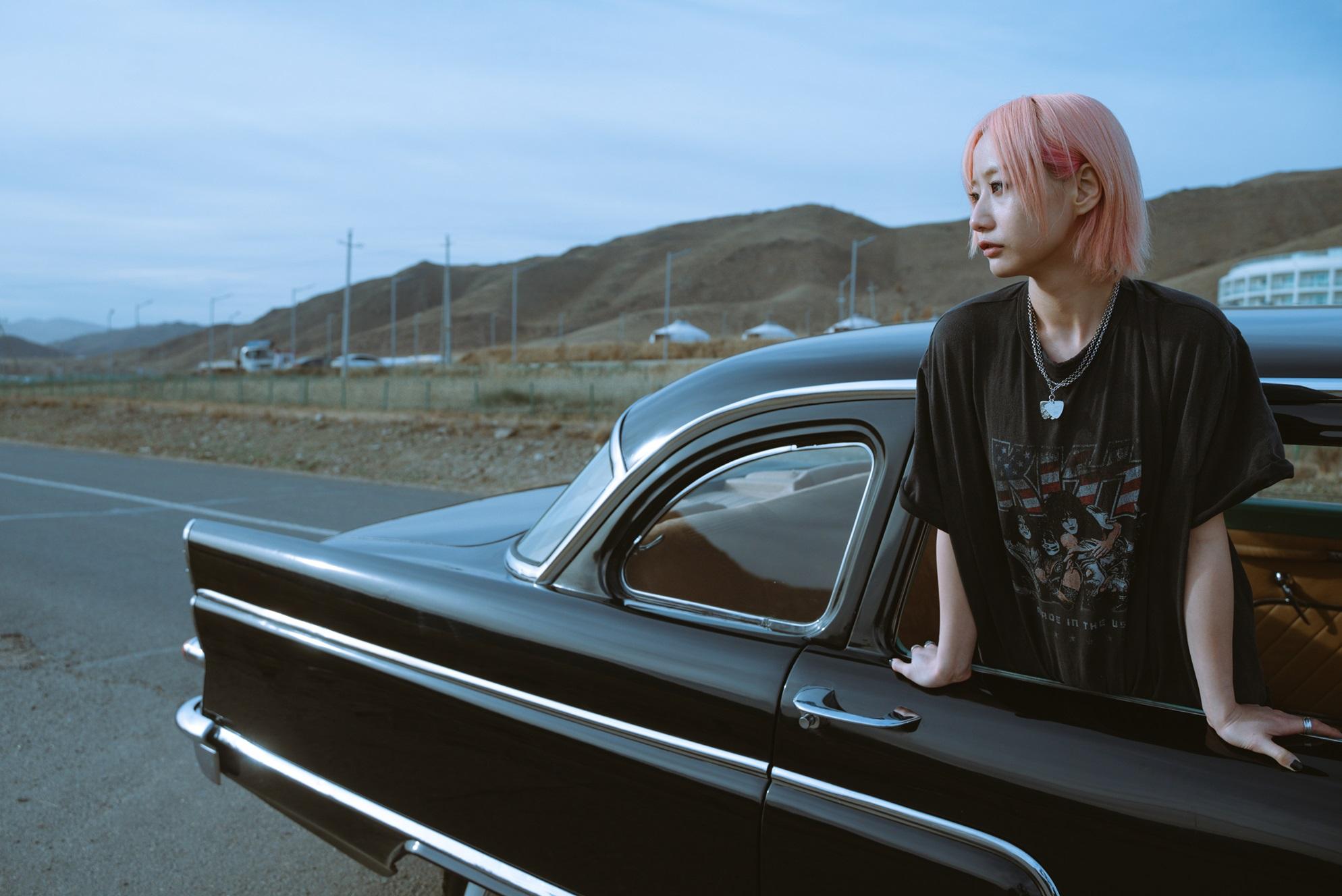 陳蕾坦言遠赴外蒙古為新歌《0.1秒後的世界》拍MV,是乘機揸車旅遊的自肥計劃。