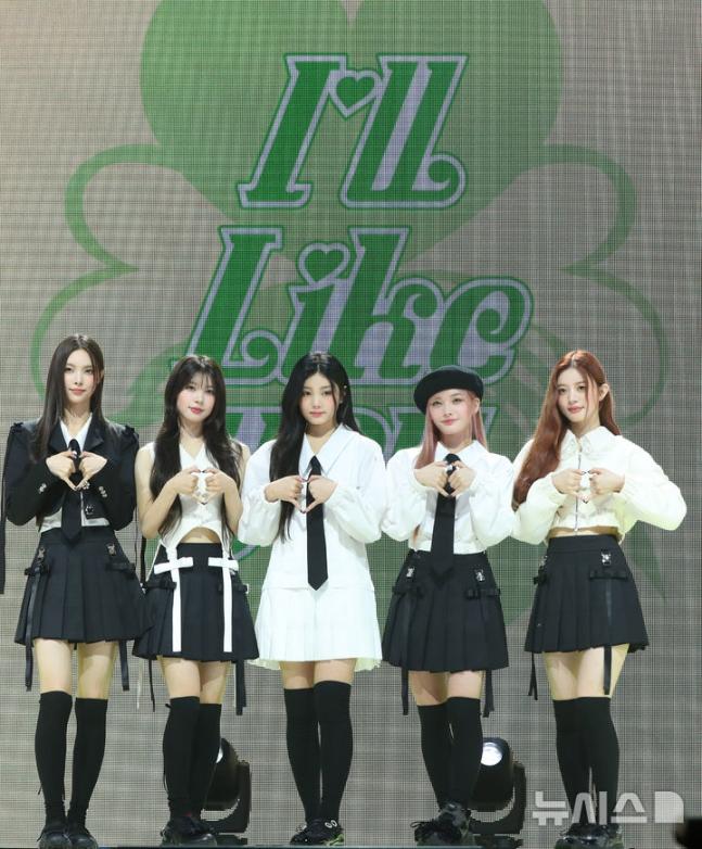 ILLIT對她們首次回歸表示興奮。