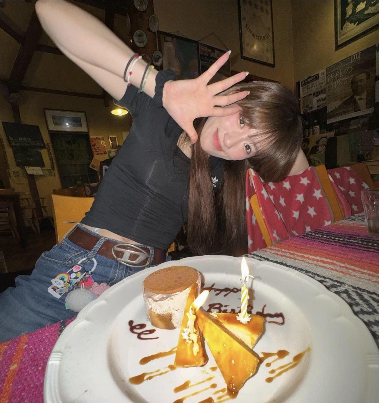 日本女子立即被網民起底。