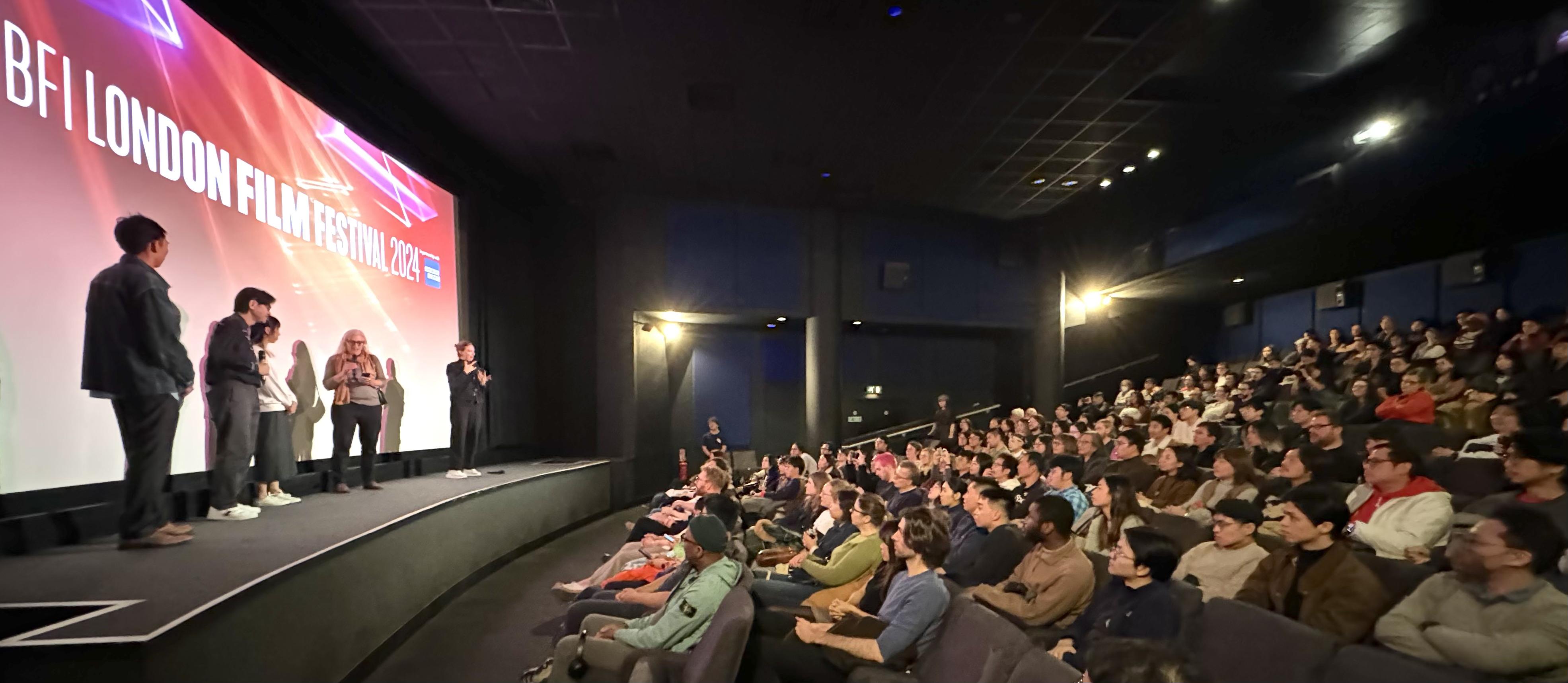 《看我今天怎麽說》於倫敦舉行世界首映。