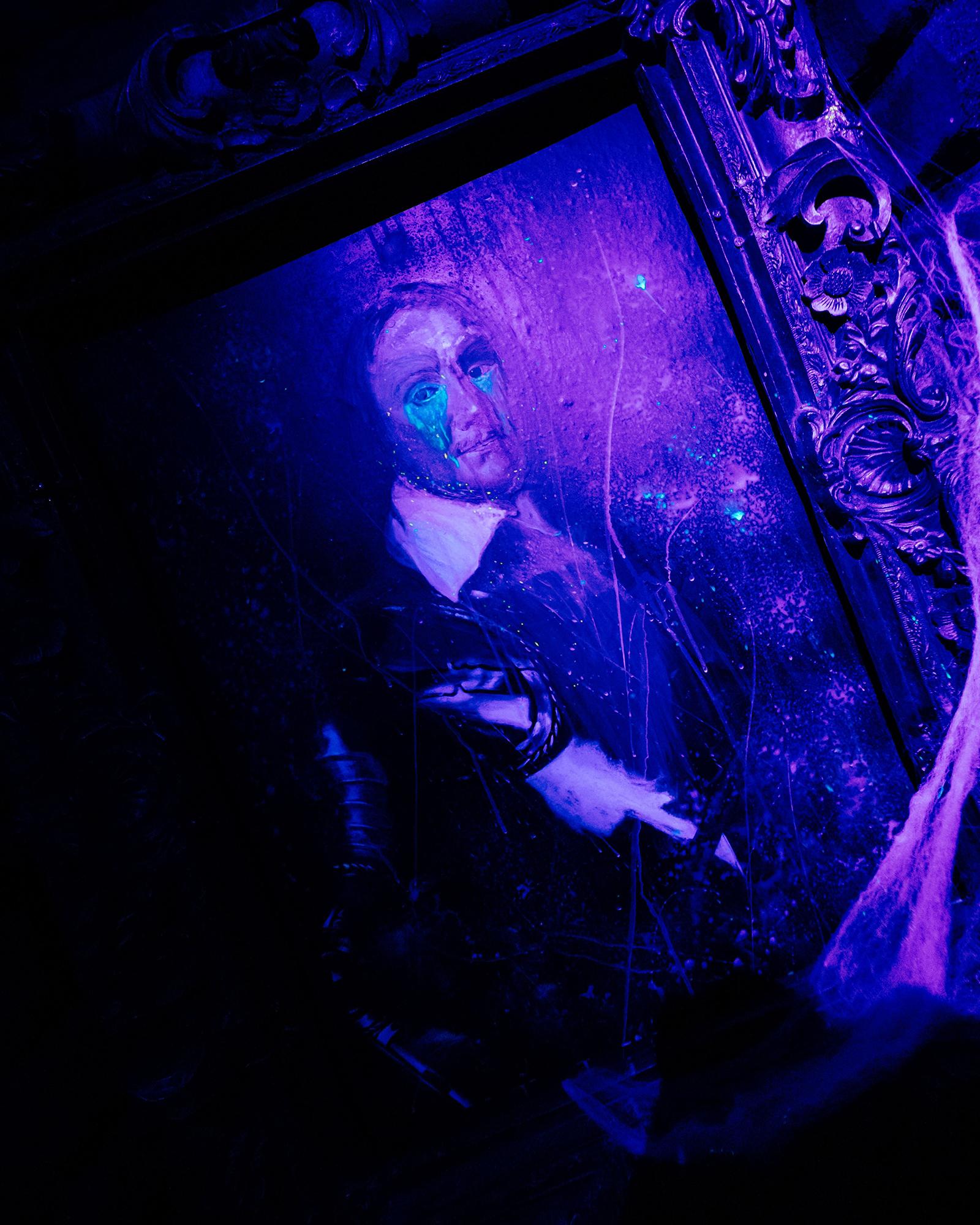 王嘉爾攜手打造新加坡環球影城《萬聖節驚魂夜12》的《Under the Castle》鬼屋。