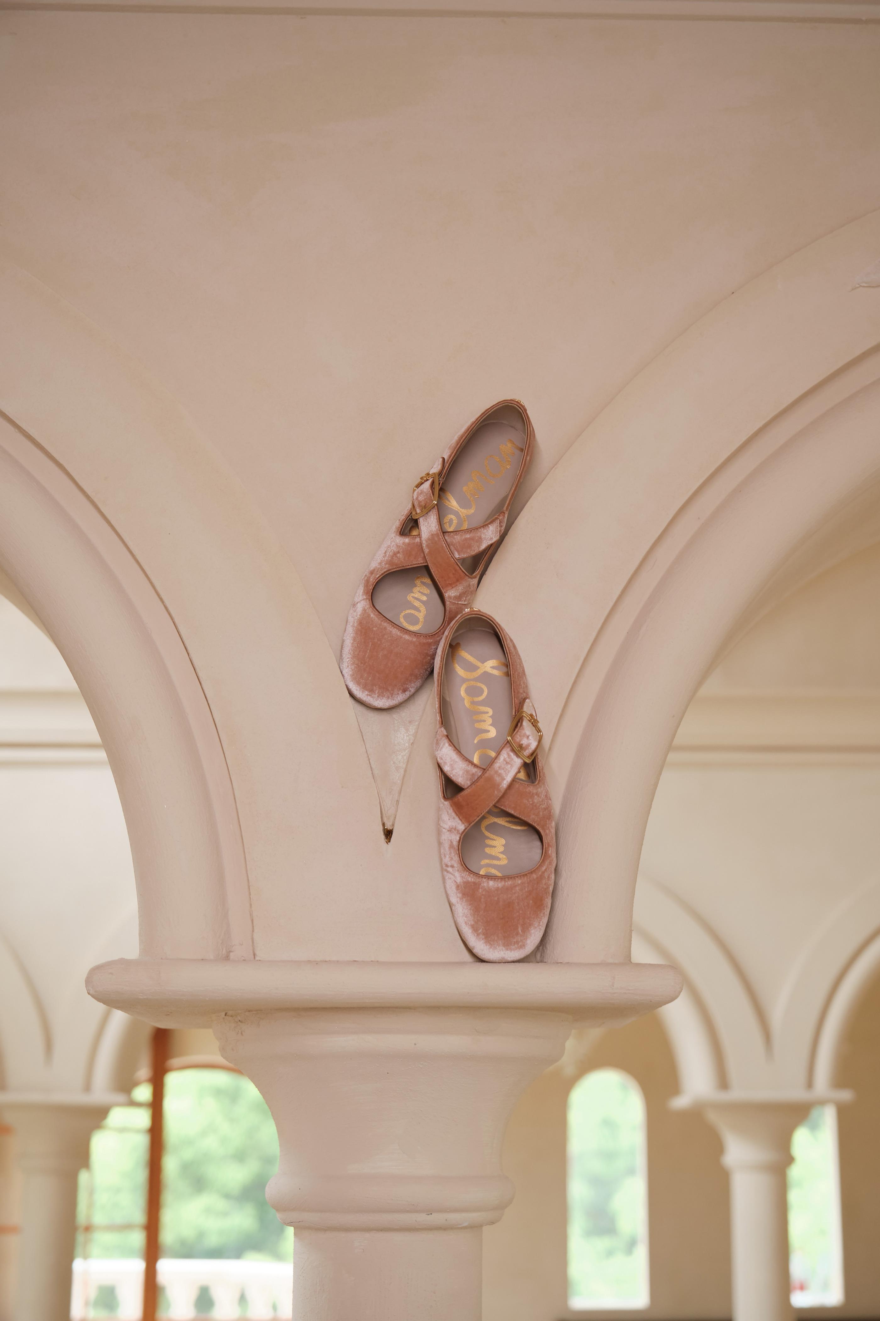 ANNA MARY JANE FLAT $1,400