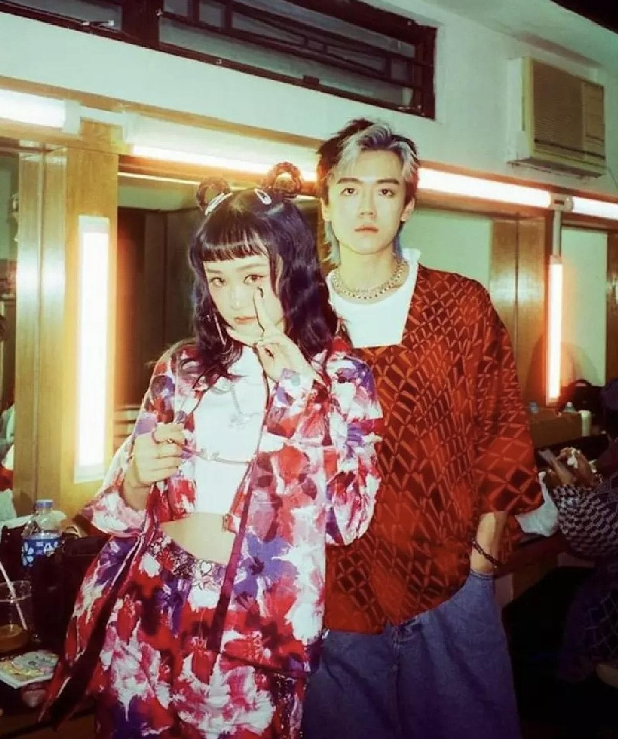 二人Ig互相取消追蹤。