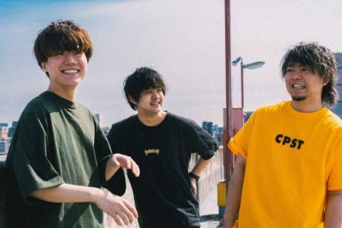 KUZIRA在日本band壇有一定地位。