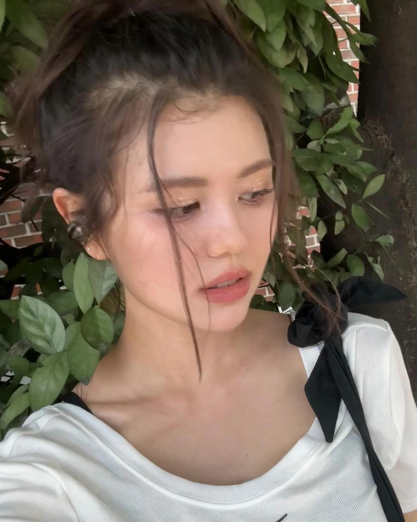 Olivia將是國際音樂廠牌MPLIFY的首位歌手。