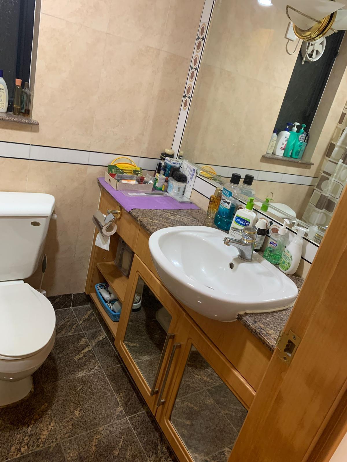 浴室裝修保養不俗,頗企理。(代理提供)