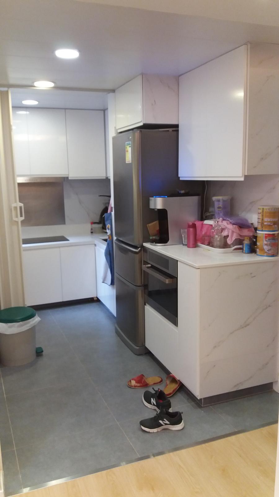 廚房採開放式設計,裝修討好。(代理提供)