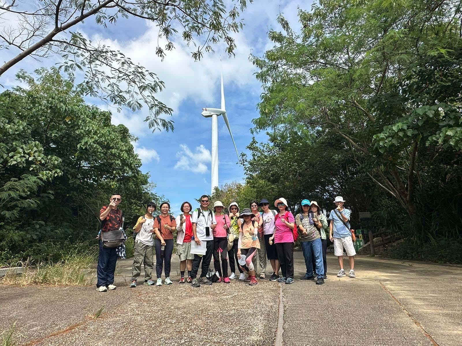 港燈及長春社合辦「城西漫遊」生態文物徑舉行開展儀式。