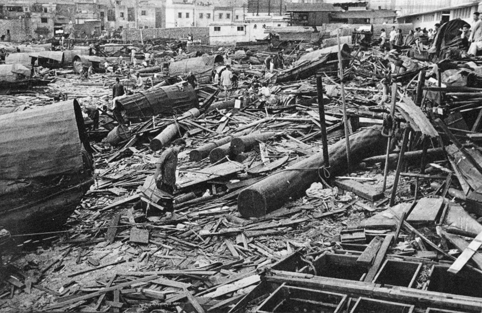 1962年颱風溫黛襲港,引發嚴重的風暴潮,大埔滘錄得最高潮位達5.03米,是香港至今錄得最高的潮位。(圖片來源:香港地方志中心網站)