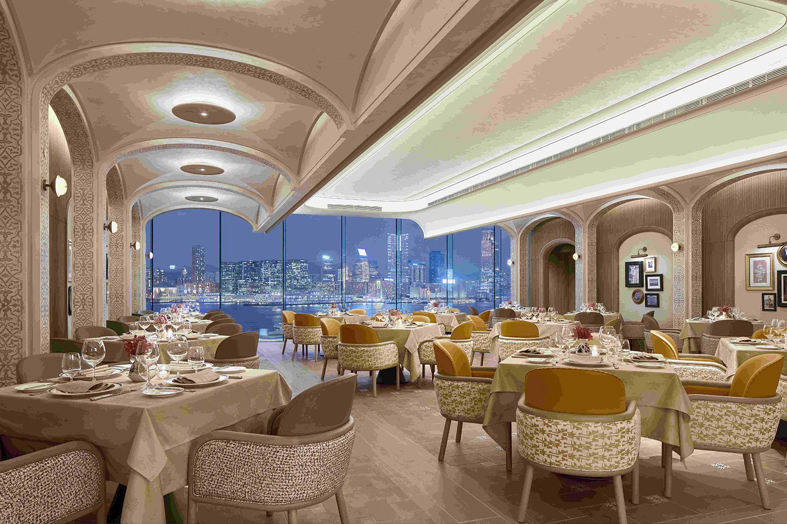 置身裝潢優雅的海景餐廳歎威尼托晚餐,氣氛一流。