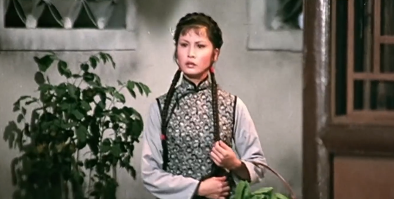 李麗麗曾在《師弟出馬》把成龍踢到飛起。