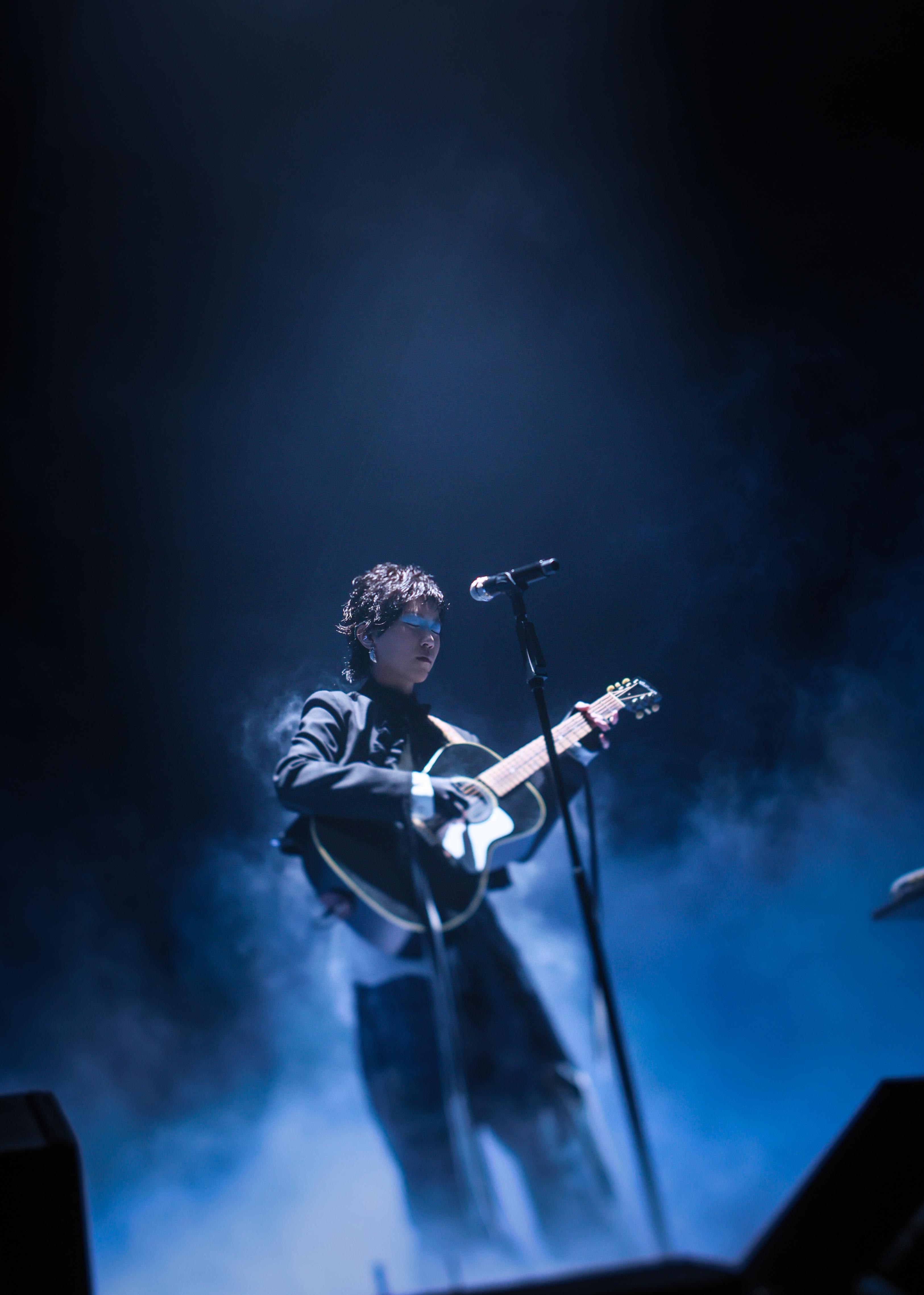 竇靖童首次舉行個人巡回演唱會《狀況外》。