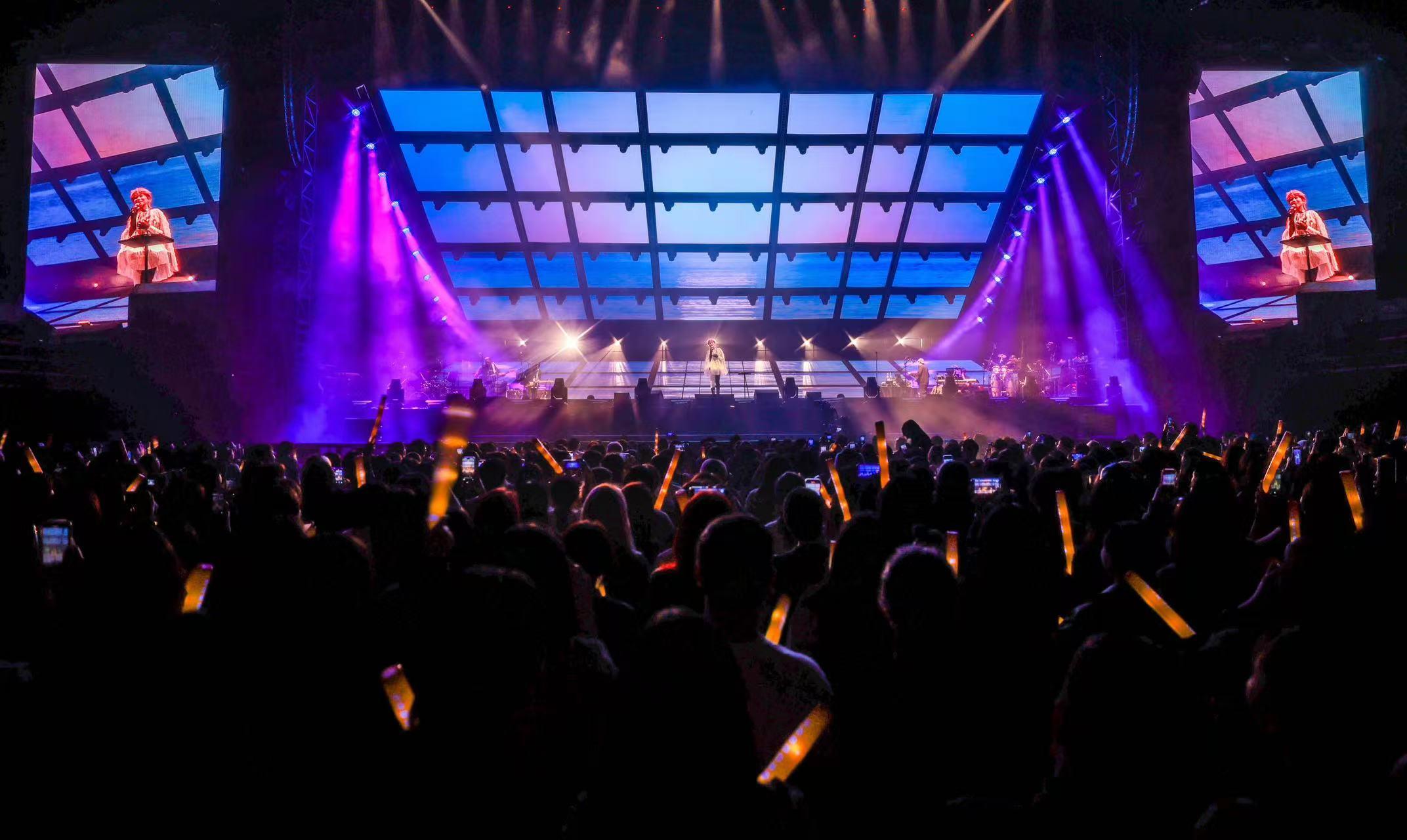 竇靖童首次舉行個人巡回演唱會《狀況外》。