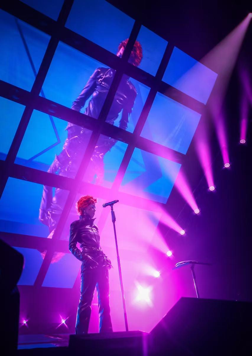 竇靖童首次舉行個人巡回演唱會《狀況外》。