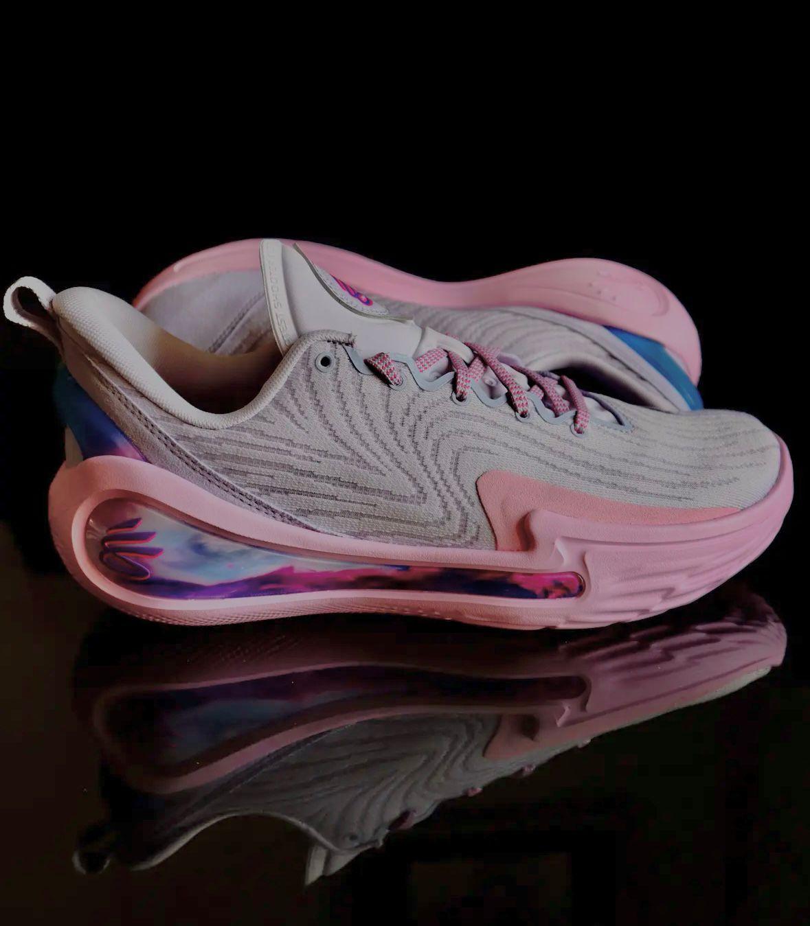 Curry12中底的泡棉調較比前代更韌彈,中底耐久度亦有提升。