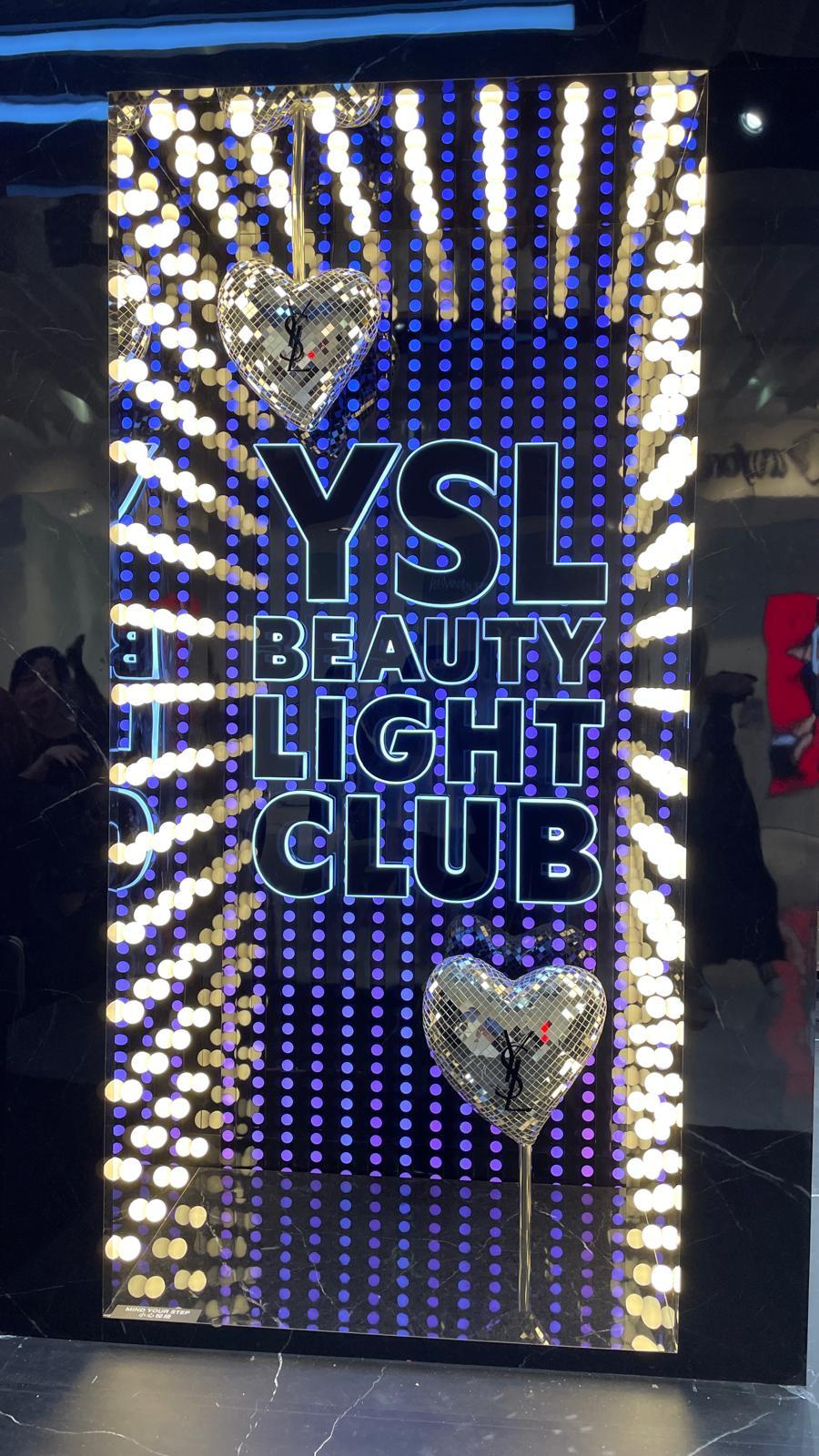 YSL BEAUTY LIGHT CLUB亮點2|MAKE IT YOURS PHOTOCALL ROOM 個人專屬打卡熱點