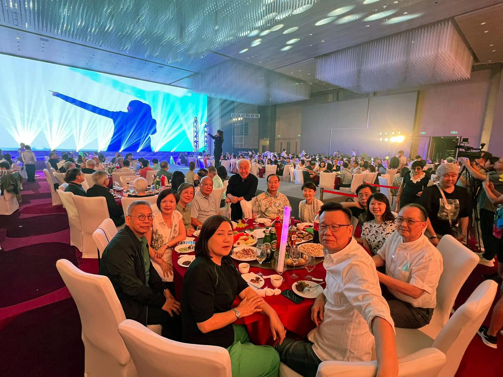 東瀛遊執行董事𧝁國全負責抽獎環節,送出豐富酒店住宿券。